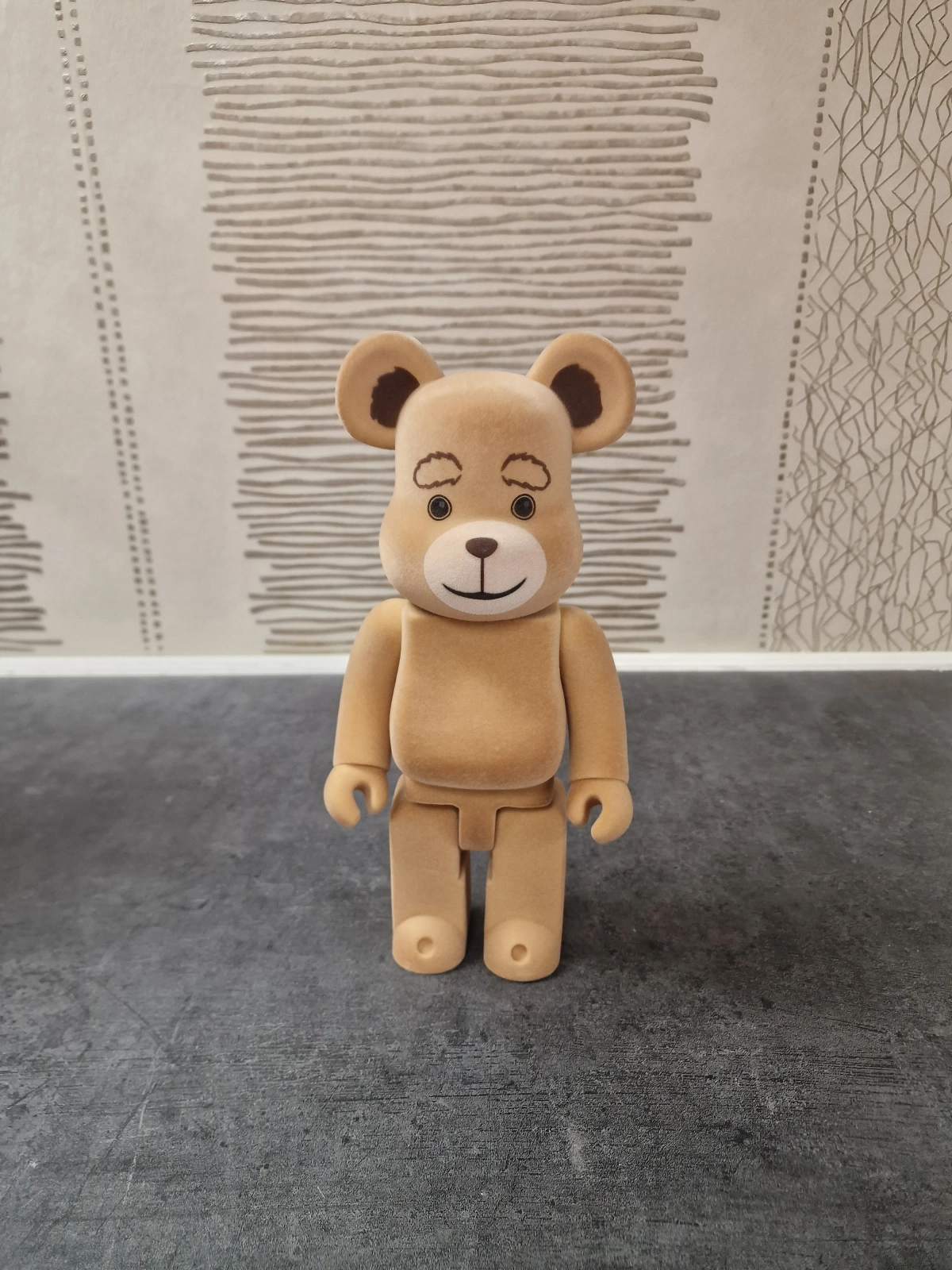 Bearbrick Ted 2 400% - 28cm - Image 4
