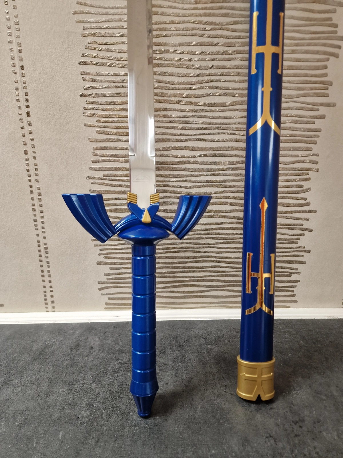 Épée de Link – Legend of Zelda – Réplique Collector – Lame Acier Inox – Triforce Gravé – 125 cm - Image 3