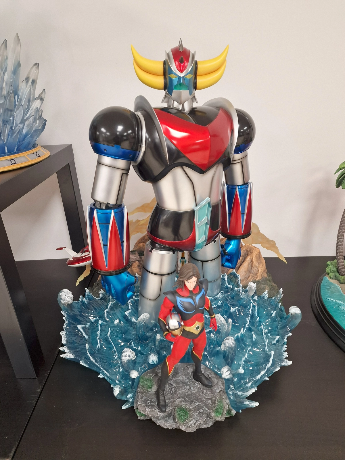 Goldorak & Actarus 1/6 – Cartoon Kingdom – Statue Résine Ultra Rare 99 Ex. - Image 1
