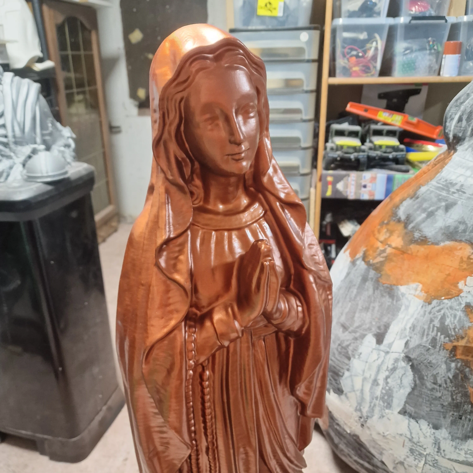 Fabrication et Restauration de Statues — Finitions Métalliques Premium